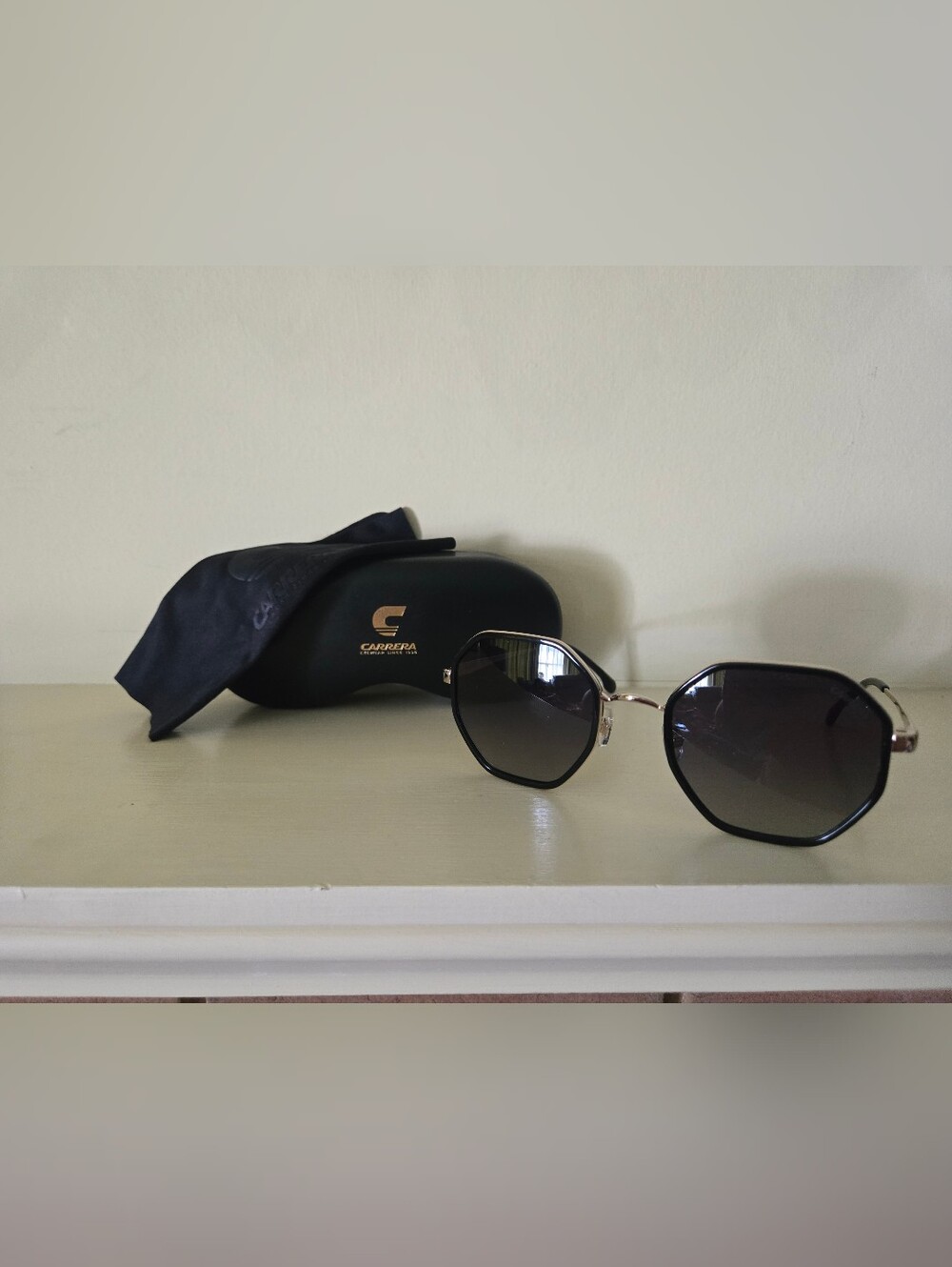 Carrera 3029/S 8079O 53-22-14 Women's Black Gold Frame Sunglasses - Picture 1 of 6